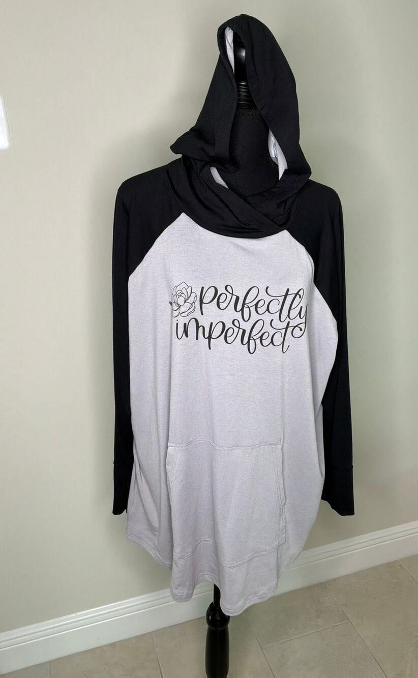 LuLaRoe Amber Hoodie 2XL Perfectly Imperfect Graphic NWT